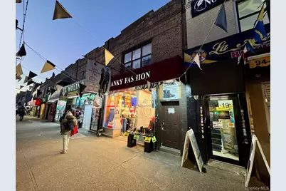 94-17 Roosevelt Avenue, Jackson Heights, NY 11372 - Photo 8