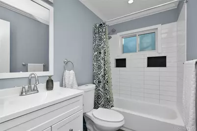 102A Claremont Avenue, West Babylon, NY 11704 - Photo 18