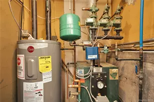 102A Claremont Ave, West Babylon, NY 11704 - Photo 24