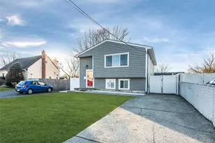 102A Claremont Ave, West Babylon, NY 11704 - Photo 4