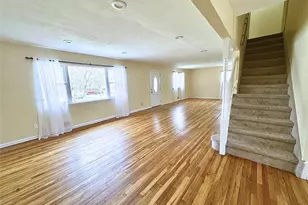 46 Falcon Dr, Hauppauge, NY 11788 - Photo 4