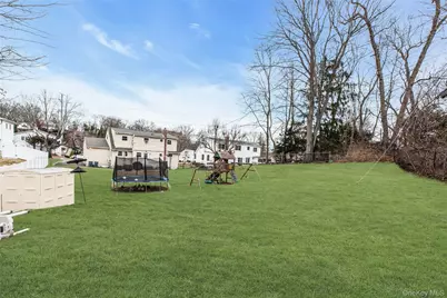 46 Falcon Drive, Hauppauge, NY 11788 - Photo 22