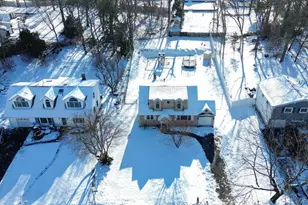 46 Falcon Dr, Hauppauge, NY 11788 - Photo 32