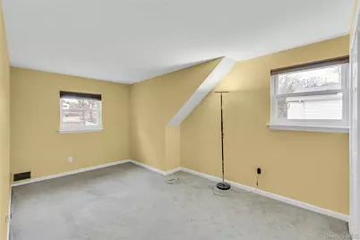 46 Falcon Drive, Hauppauge, NY 11788 - Photo 10