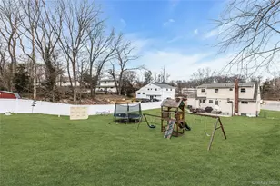 46 Falcon Dr, Hauppauge, NY 11788 - Photo 30