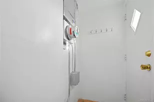 67-01 Eliot Ave, Middle Village, NY 11379 - Photo 20