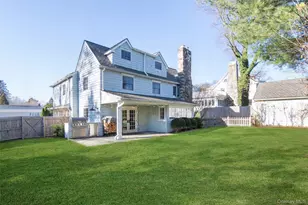 414 Pelham Manor Rd, Pelham, NY 10803 - Photo 2