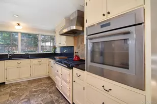 414 Pelham Manor Rd, Pelham, NY 10803 - Photo 8