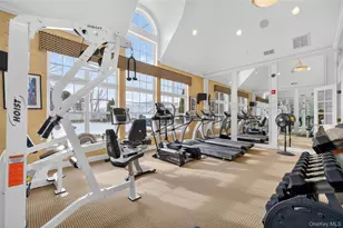 310 Bridgeview Dr, Poughkeepsie, NY 12601 - Photo 32