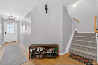 310 Bridgeview Drive, Poughkeepsie, NY 12601 - Photo 4