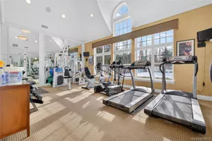 310 Bridgeview Dr, Poughkeepsie, NY 12601 - Photo 6