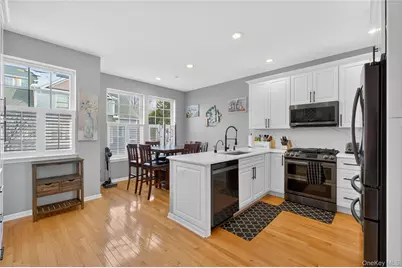 310 Bridgeview Drive, Poughkeepsie, NY 12601 - Photo 6