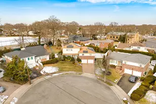 824 Lawrence Ct, West Hempstead, NY 11552 - Photo 20