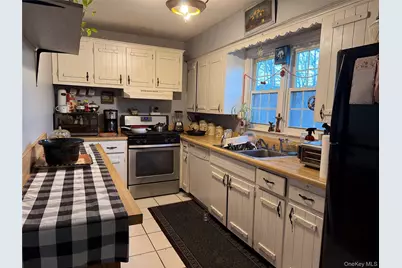 11 Bittermint, Islip, NY 11751 - Photo 10