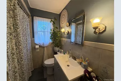 11 Bittermint, Islip, NY 11751 - Photo 8