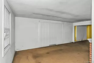 252 Toronto Ave, Massapequa, NY 11758 - Photo 6