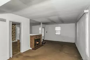 252 Toronto Ave, Massapequa, NY 11758 - Photo 4