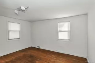 252 Toronto Ave, Massapequa, NY 11758 - Photo 14