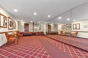 32 Pearsall Ave, Glen Cove, NY 11542 - Photo 4