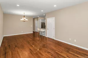 28 Spring Dr, Seaford, NY 11783 - Photo 10