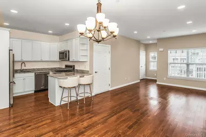 28 Spring Drive, Seaford, NY 11783 - Photo 4