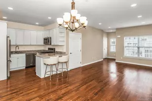 28 Spring Dr, Seaford, NY 11783 - Photo 4