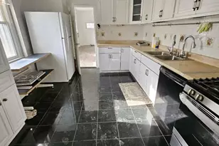 1318 Mayflower Ave, Bronx, NY 10461 - Photo 2