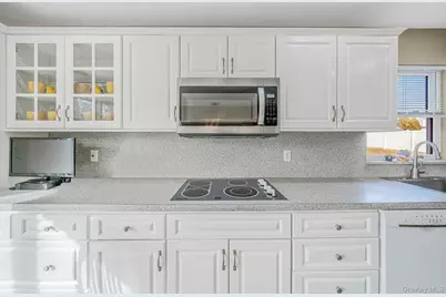 3 Mount Marcy Avenue, Farmingville, NY 11738 - Photo 10