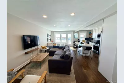 1 E Broadway #3N, Long Beach, NY 11561 - Photo 1