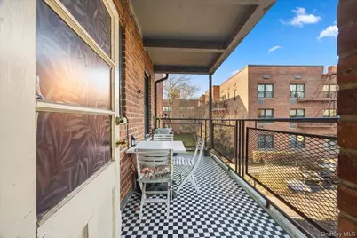 1015 Old Post Road #2C, Mamaroneck, NY 10543 - Photo 20