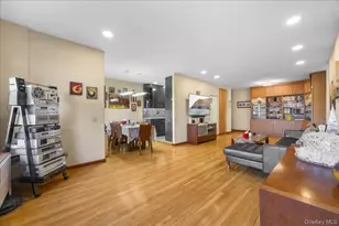 1015 Old Post Rd, Mamaroneck, NY 10543 - Photo 4