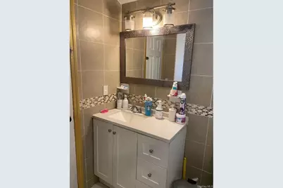 375 Barleau Street, Brentwood, NY 11717 - Photo 8