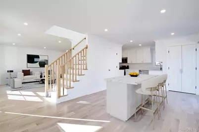 1 Manhasset Avenue, Port Washington, NY 11050 - Photo 8