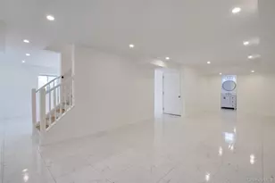 1 Manhasset Ave, Port Washington, NY 11050 - Photo 20