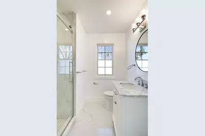 1 Manhasset Avenue, Port Washington, NY 11050 - Photo 26