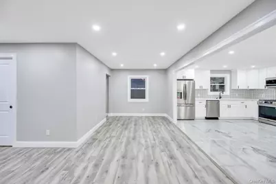 27 Ash Street, Central Islip, NY 11722 - Photo 12