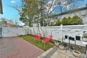 116 Nottingham Rd, Manhasset Hills, NY 11040 - Photo 28