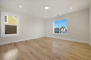 27 Poppy Ln, Levittown, NY 11756 - Photo 38