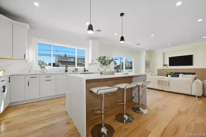 27 Poppy Lane, Levittown, NY 11756 - Photo 14