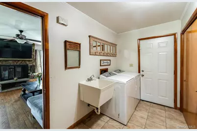 394 Smith Road, Hyde Park, NY 12538 - Photo 20