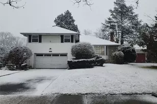 840 Sharon Ln, Westbury, NY 11590 - Photo 2