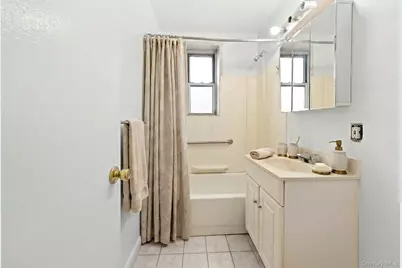 3210 Arlington Avenue #3D, Bronx, NY 10463 - Photo 10