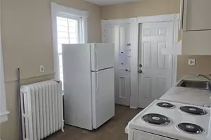 30 S White St, Poughkeepsie, NY 12601 - Photo 10