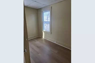 30 S White Street, Poughkeepsie, NY 12601 - Photo 4