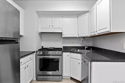 55 Monroe Boulevard #2L, Long Beach, NY 11561 - Photo 2