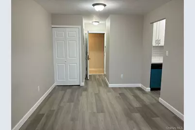 8730 62nd Avenue #3G, Rego Park, NY 11374 - Photo 4