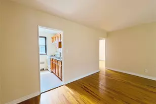 202-06 Rocky Hill Rd, Bayside, NY 11361 - Photo 8
