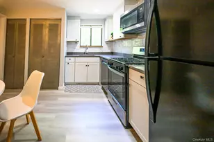 128 Sagamore Hills Dr, Port Jefferson Station, NY 11776 - Photo 6