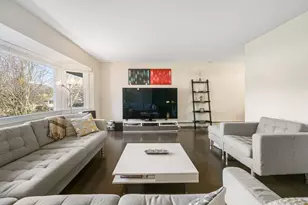 164 Drisler Ave, White Plains, NY 10607 - Photo 4