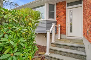 164 Drisler Ave, White Plains, NY 10607 - Photo 2